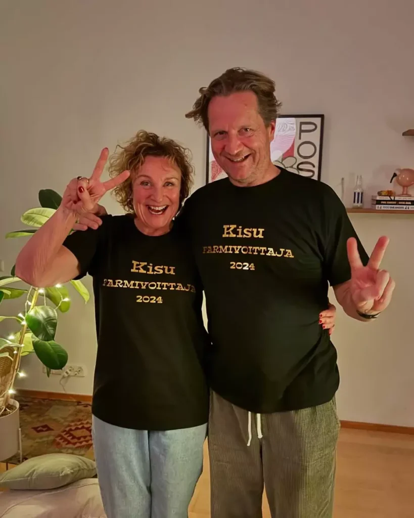 Kirsikka Simberg isä Jari Mutikainen ja äiti Hanna Sumari